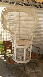 Sedia vintage “Pavone” in vimini intrecciato