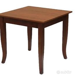 Sedie e tavoli legno