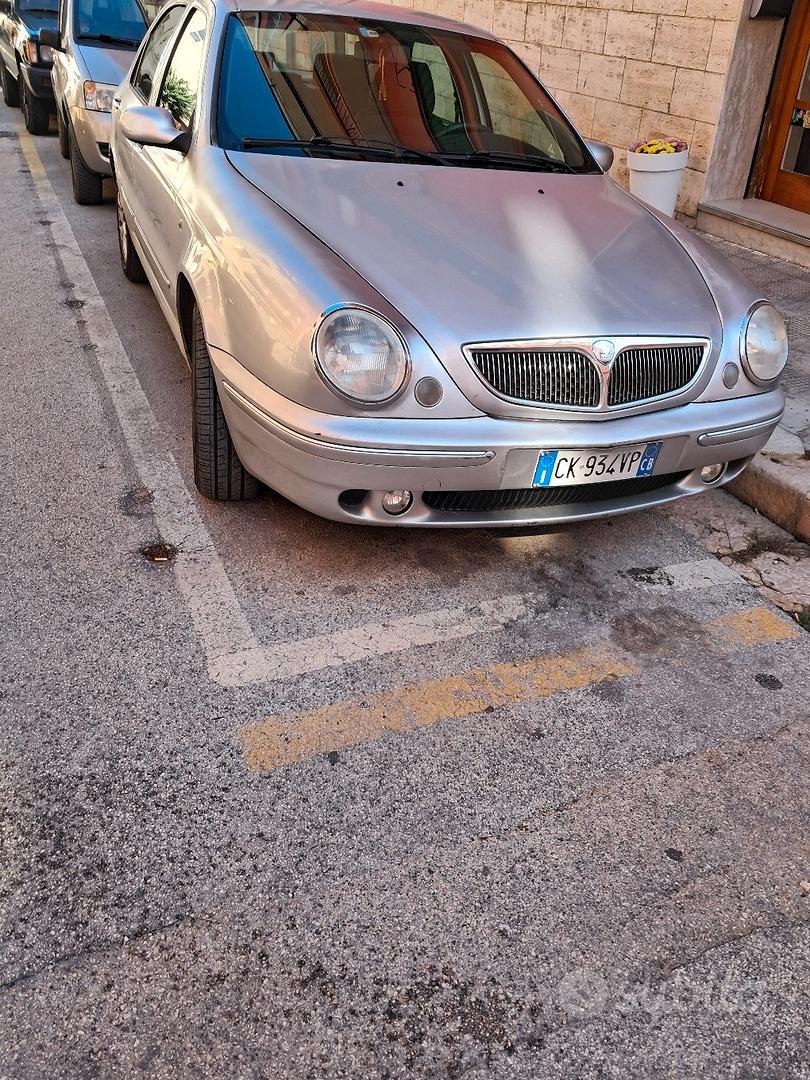 Lancia Lybra