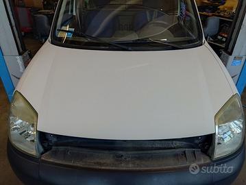 Cofano PEUGEOT RANCH del 2005