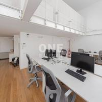 Mobili Ufficio: 6 Scrivanie, 10 Sedie + 6 Monitor