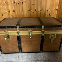 Baule/ cassapanca in stile vintage/colore marrone