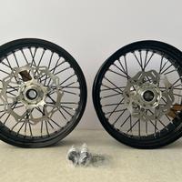 Cerchi motard personalizzabili