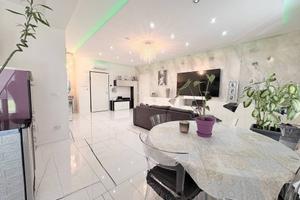 Appartamento di 180 m² con più di 5 locali e box a