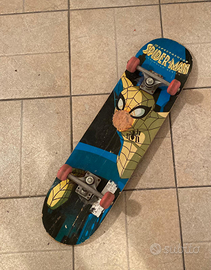 Monopattino spiderman