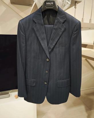 completo uomo elegante - senso unico