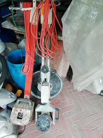 Attrezzi per pavimentatore