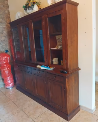 Credenza in arte povera