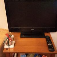 TV led 21,5 pollici funzionante