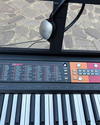 Tastiera Yamaha PSR-F51