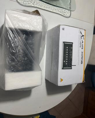 Behringer xr16