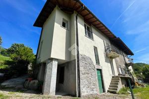 CASA SEMINDIPENDENTE A PORTO CERESIO