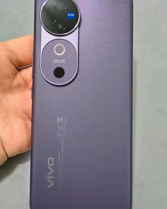 Vivo V40 5G dual sim 12/512GB di solo un mese