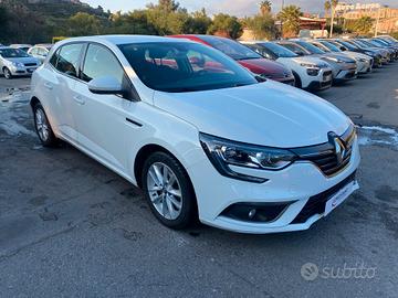 Renault Megane Mégane Sporter dCi 8V 110 CV EDC En