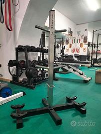 2 Porta pesi e manubri