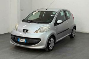 Peugeot 107 1.0 benzina