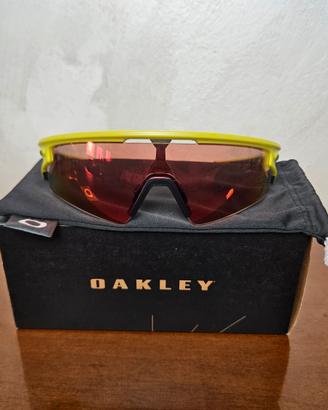 Occhiali Oakley Sphaera Strike Matte Cactus Prizm