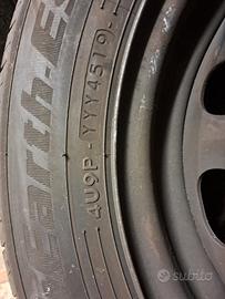  4 gomme + 4 cerchi 175/65/14/82T  