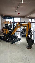 MINI ESCAVATORE YUCHAI 17 U