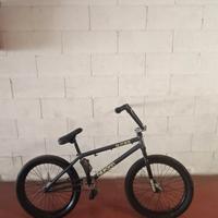 Bicicletta BMX