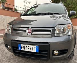 Fiat Panda 1.3 MJT 16V DPF 4x4 Climbing