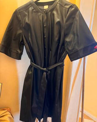 vestito in ecopelle 