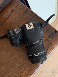 Canon EOS 200D