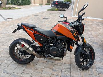 KTM Duke 690