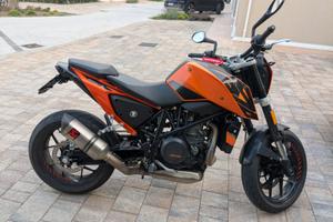 KTM Duke 690