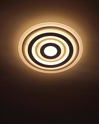 lampadario seminuovo. 