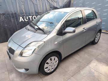 Toyota Yaris 1.4 D-4D 5 porte Sol