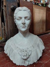 Busto Femminile in Marmo Bianco – Fine XIX Secolo