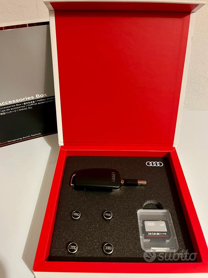 Audi original accessories box - Accessori Auto In vendita a Milano