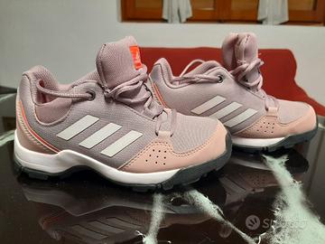 Scarpe Adidas montagna n30