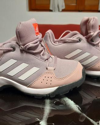 Scarpe Adidas montagna n30