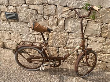 Bici vintage di vecchia fattura