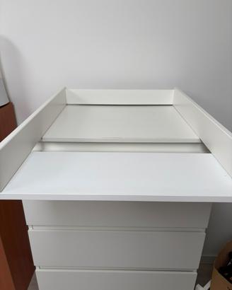 Fasciatoio con materassino per cassettiera
