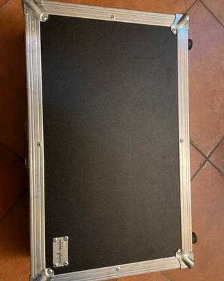 Flight Case pinknoise