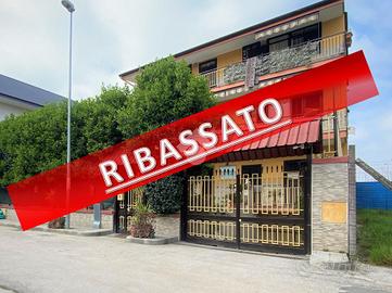 QUADRIFAMILIARE A CASORIA