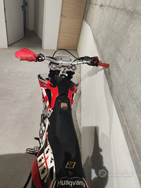 Husqvarna moto da cross targata