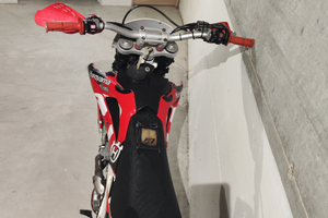 Husqvarna moto da cross targata