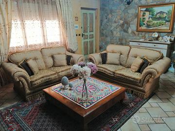 Due divani da soggiorno - Arredamento e Casalinghi In vendita a