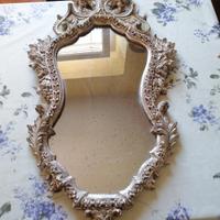 specchio antico in legno