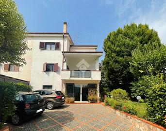 PORZIONE DI BIFAMILIARE A MENDICINO