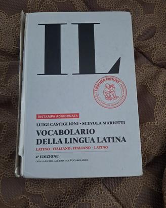 Dizionario di Latino scuole superiori 