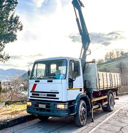 Iveco Eurocargo 120E18; con ribaltabile e gru