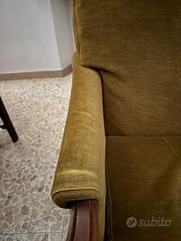 Divano e 2 poltrone