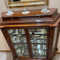 Mobile a vetrina in legno pregiato più specchio