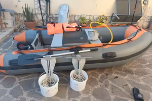 Tender Gommone 3.20m +2 motori  e Accessori