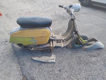 Cofani laterali lambretta sx200